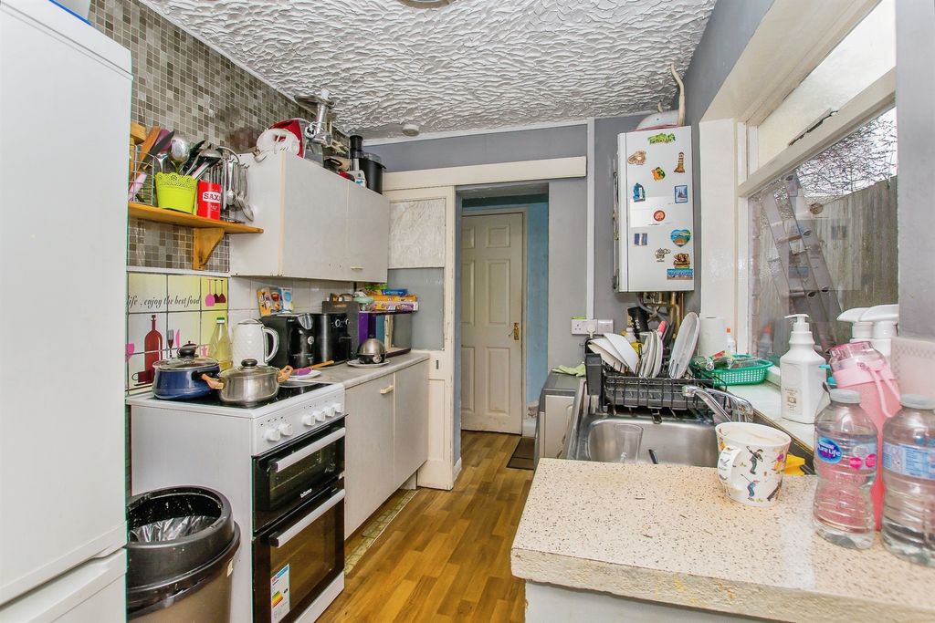 Property photo 2 of 15