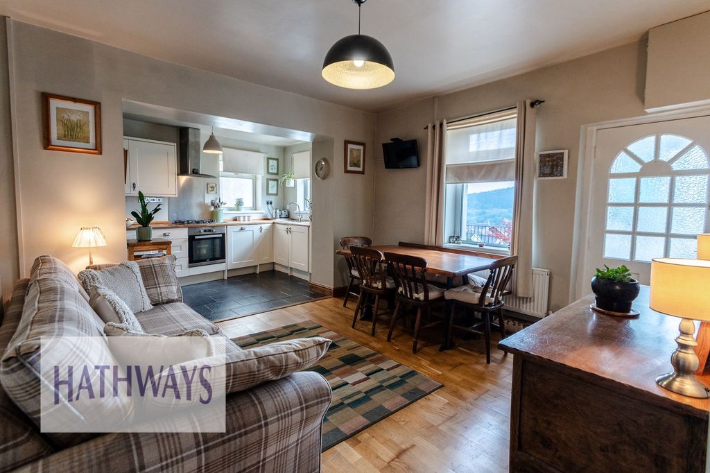 Property photo 2 of 46 21