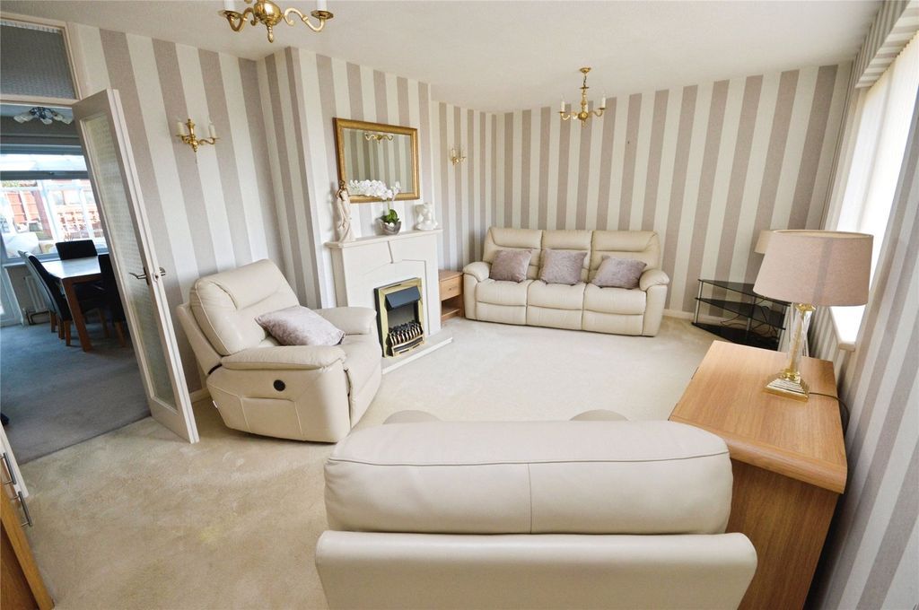 Property photo 2 of 16 Picture No. 19