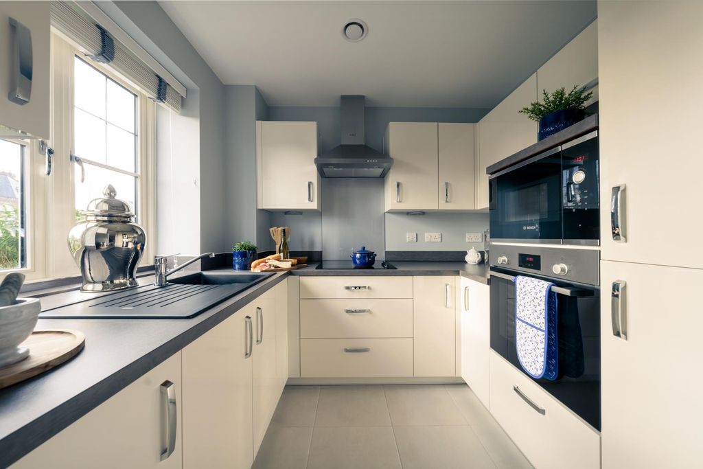 Property photo 1 of 14 Show Home Kitchen