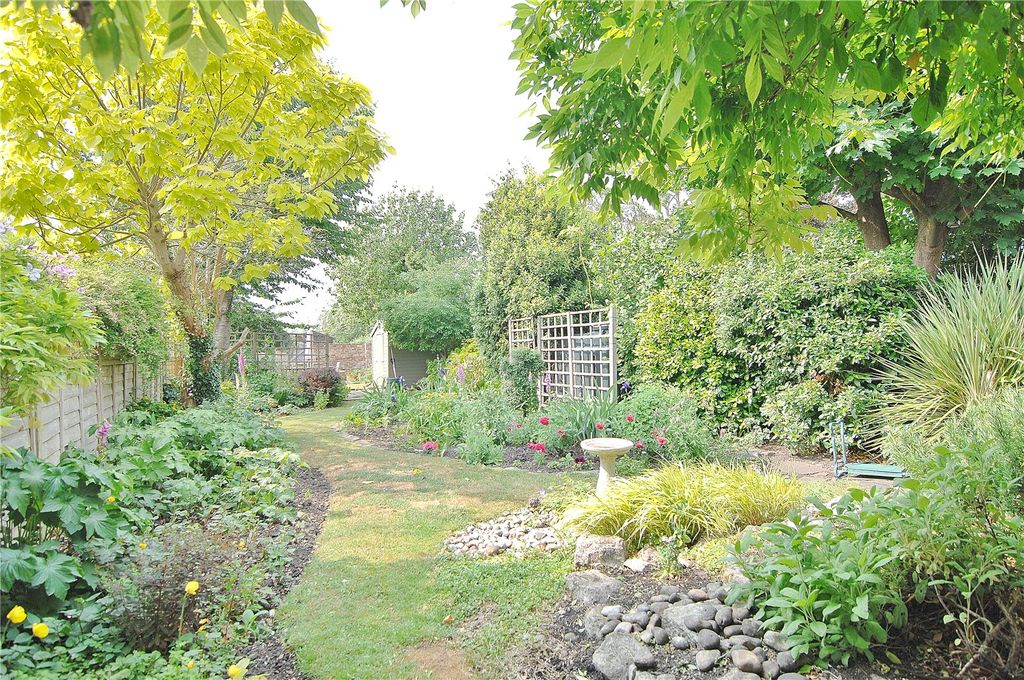 Property photo 2 of 21 Picture No. 29