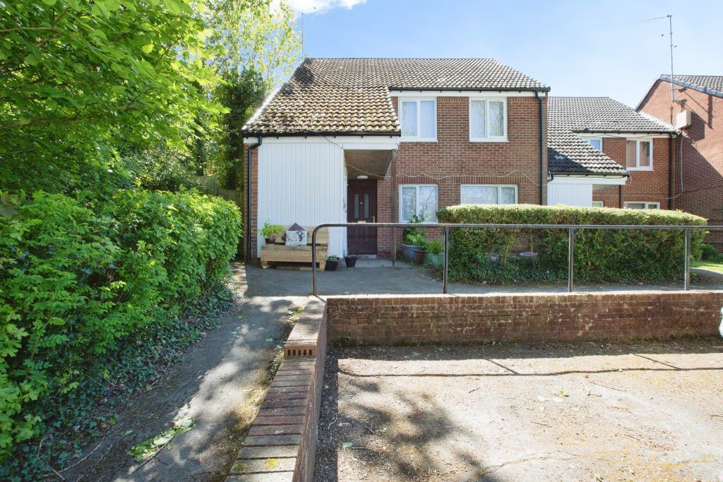 Property photo 1 of 15