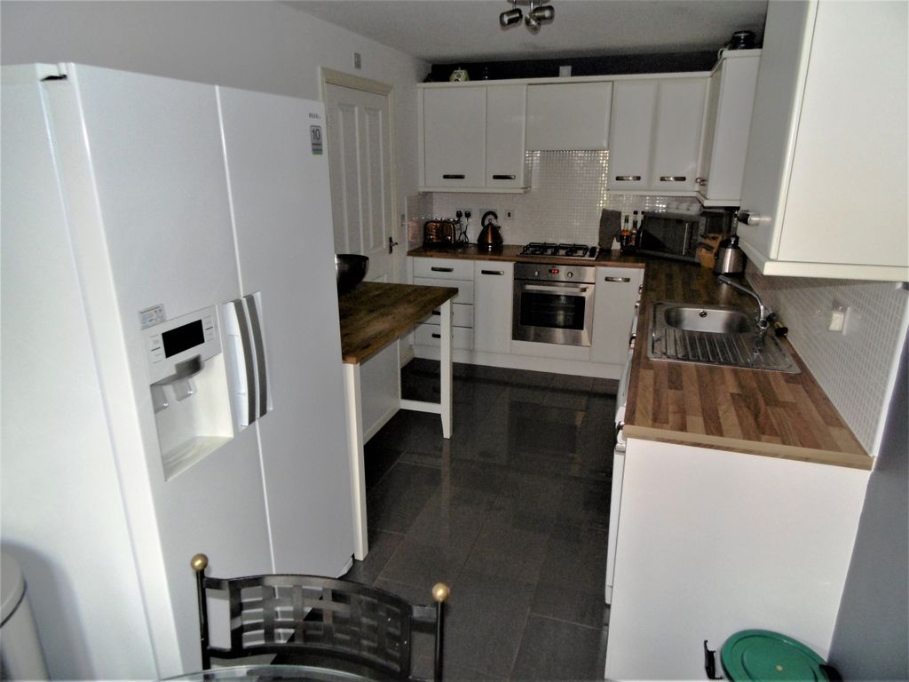 Property photo 3 of 20