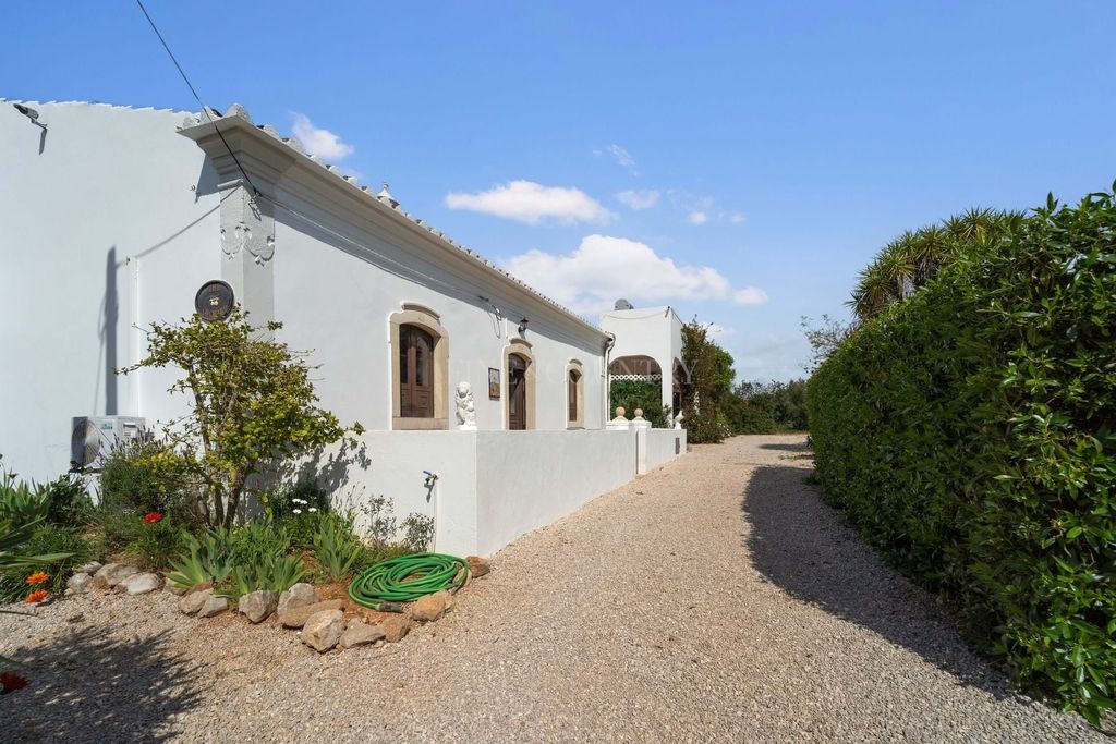 Property photo 2 of 30