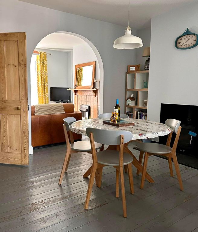 Property photo 3 of 18 Dining Room
