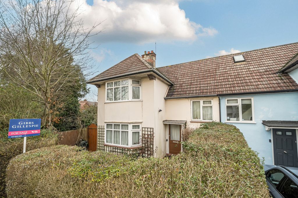 Property photo 1 of 20 1397863-1-697A0d5...