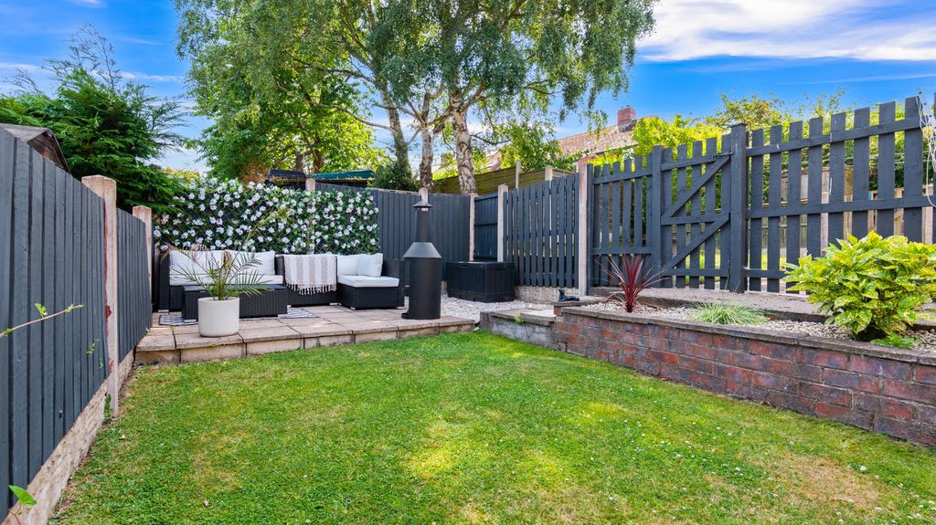 Property photo 3 of 32