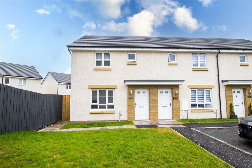 Property photo 1 of 16 Front.External2.Jpg