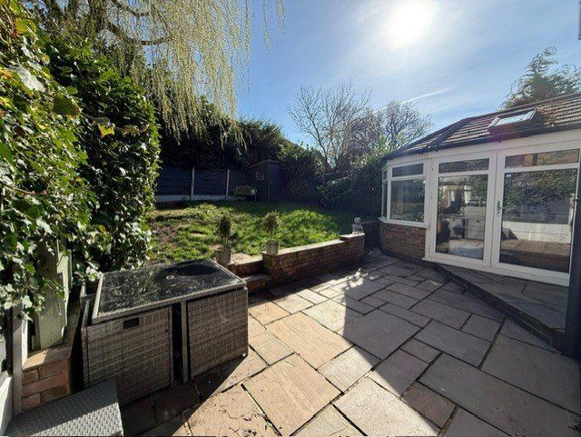 Additional image 13 of 4 bed detached house to rentShropshire Drive, Glossop, Derbyshire SK13