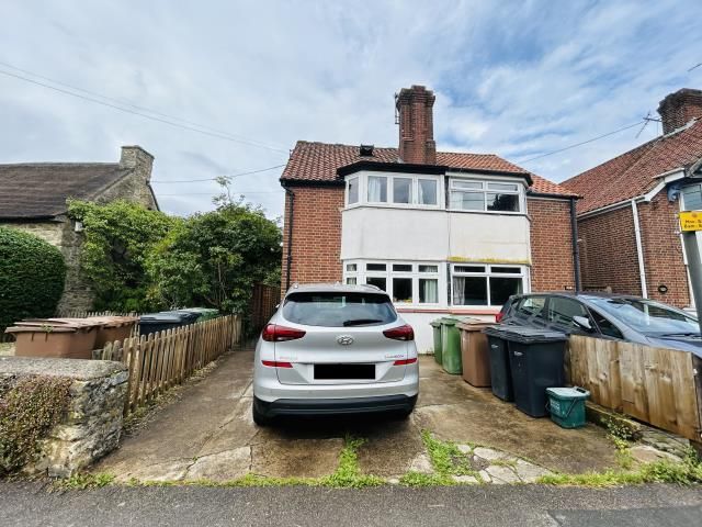 Property photo 1 of 8 External