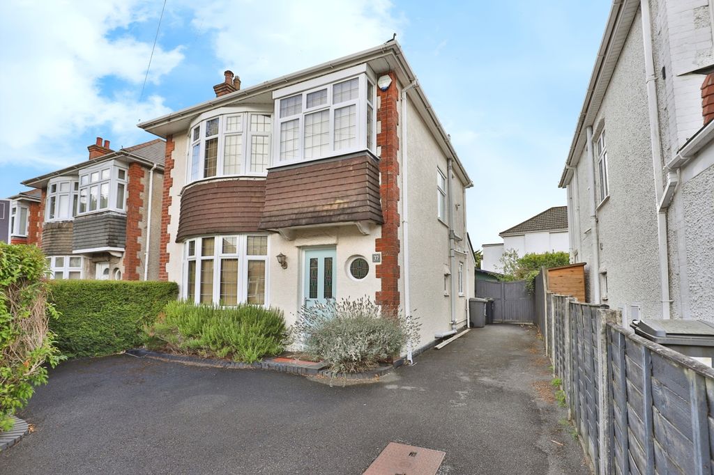 Property photo 1 of 15 Photo