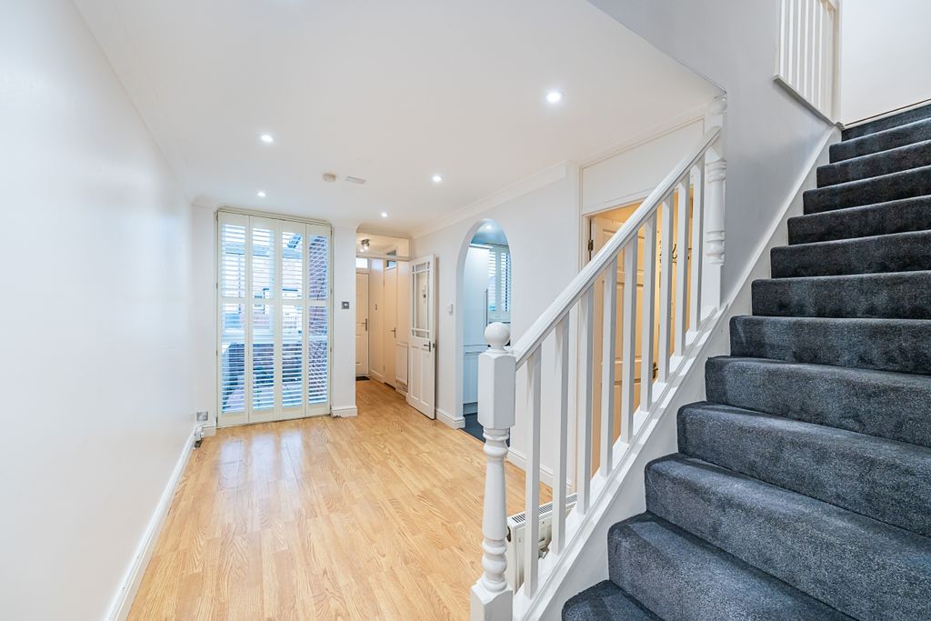 Property photo 2 of 18 42-Dunston-Road-2