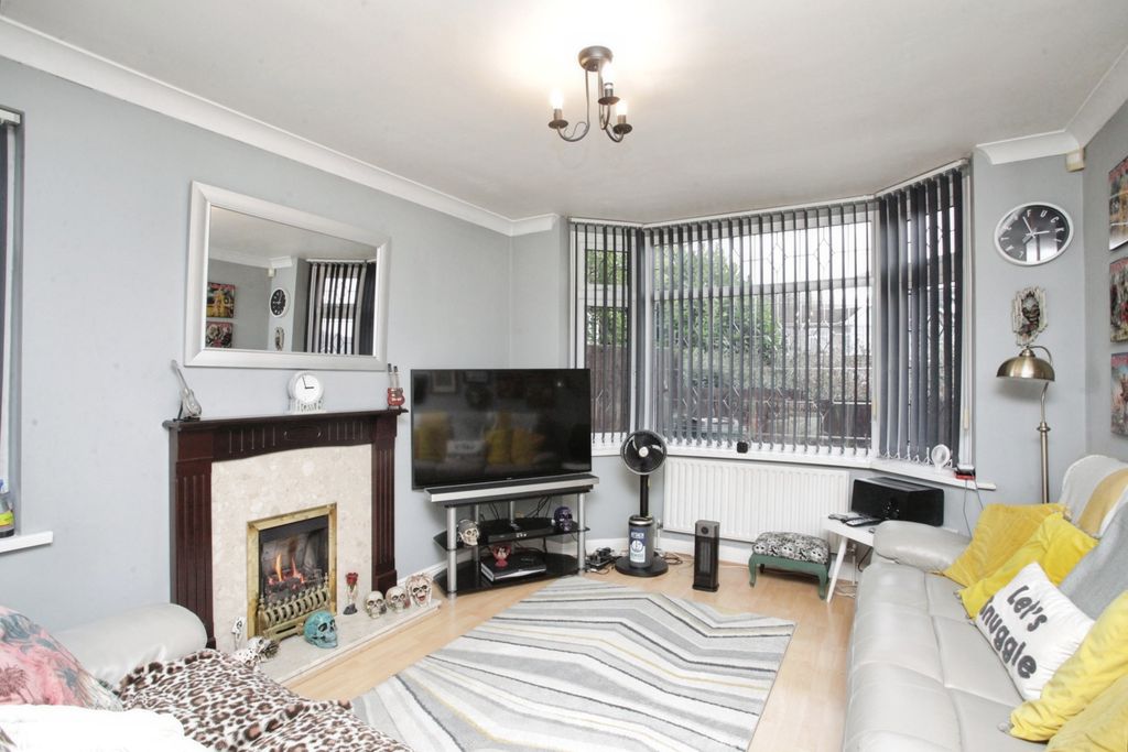 Property photo 3 of 23 Pbox-Img.Jpg