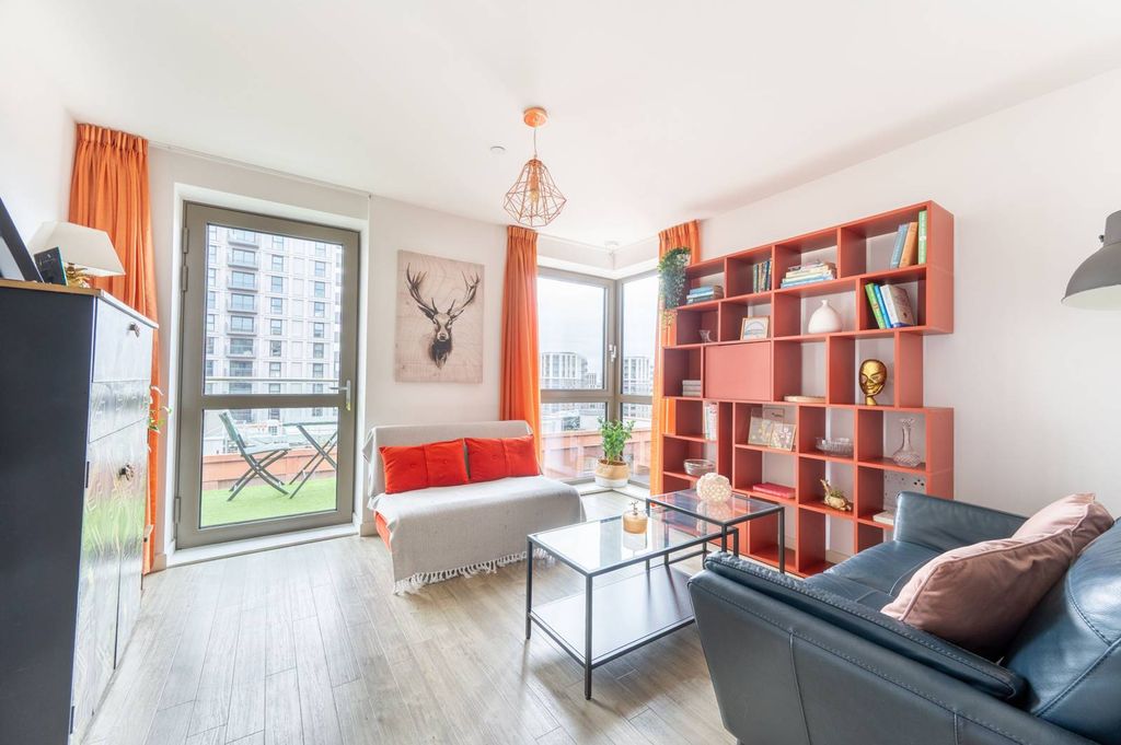 Property photo 2 of 19