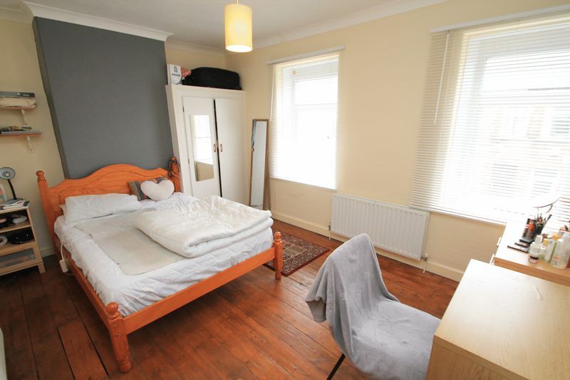 Property photo 3 of 12 Photo 11