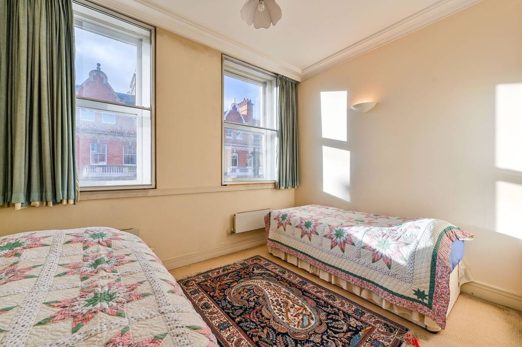 Property photo 3 of 5