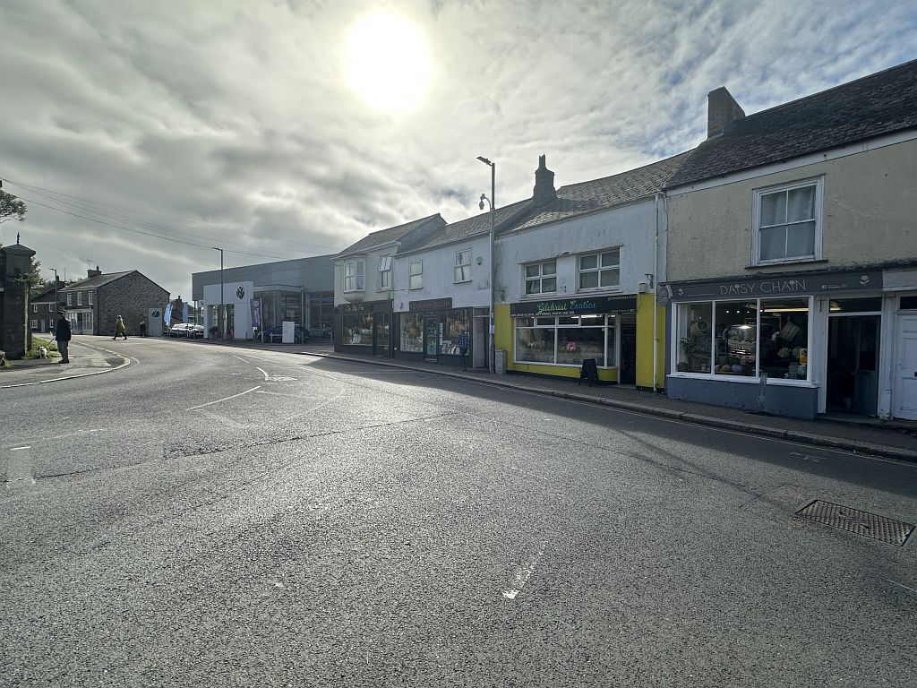 Property photo 3 of 8