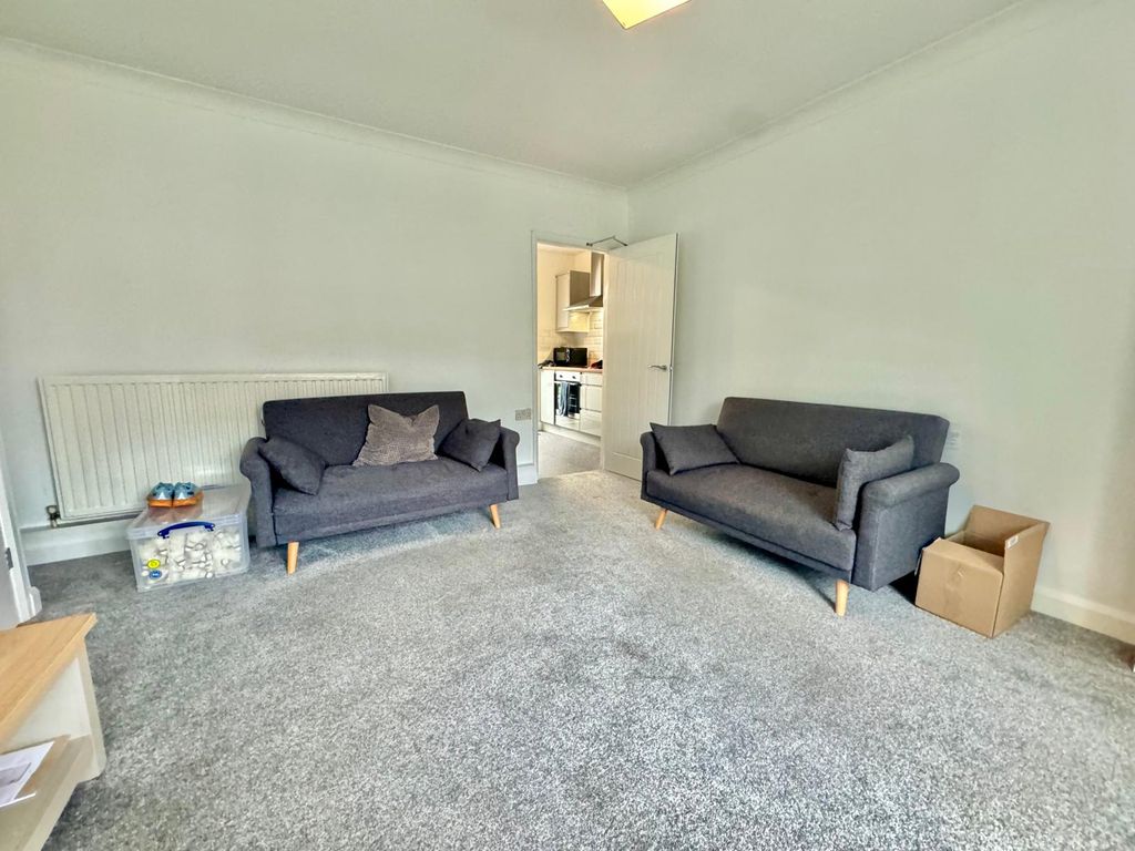 Property photo 3 of 14 Image