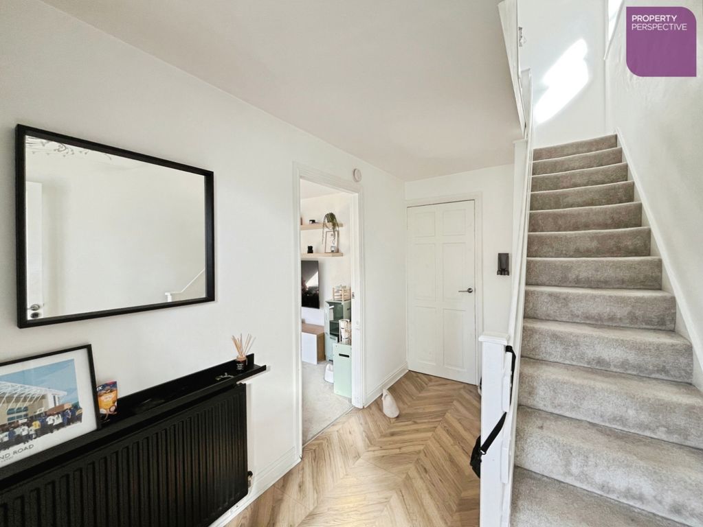 Property photo 2 of 15 Hallway