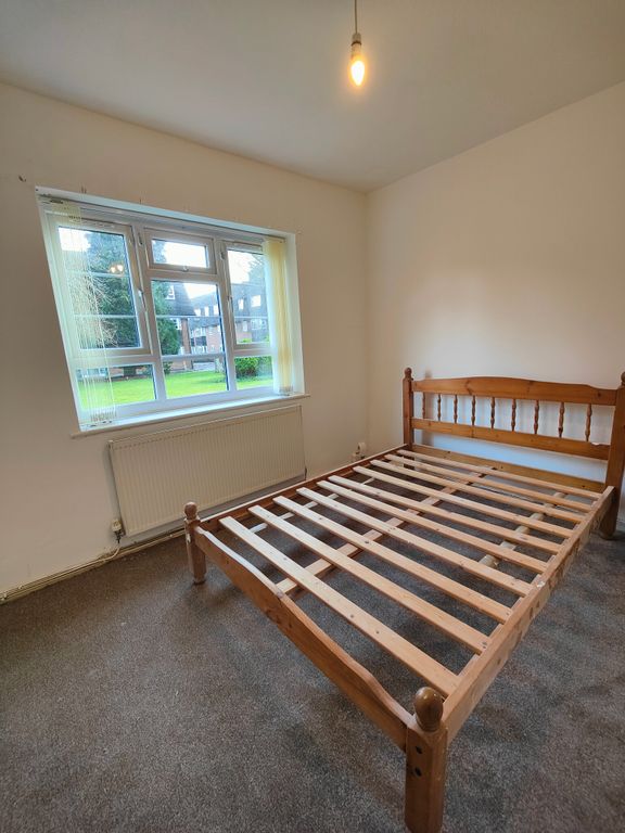 Property photo 3 of 9 Bedroom 1