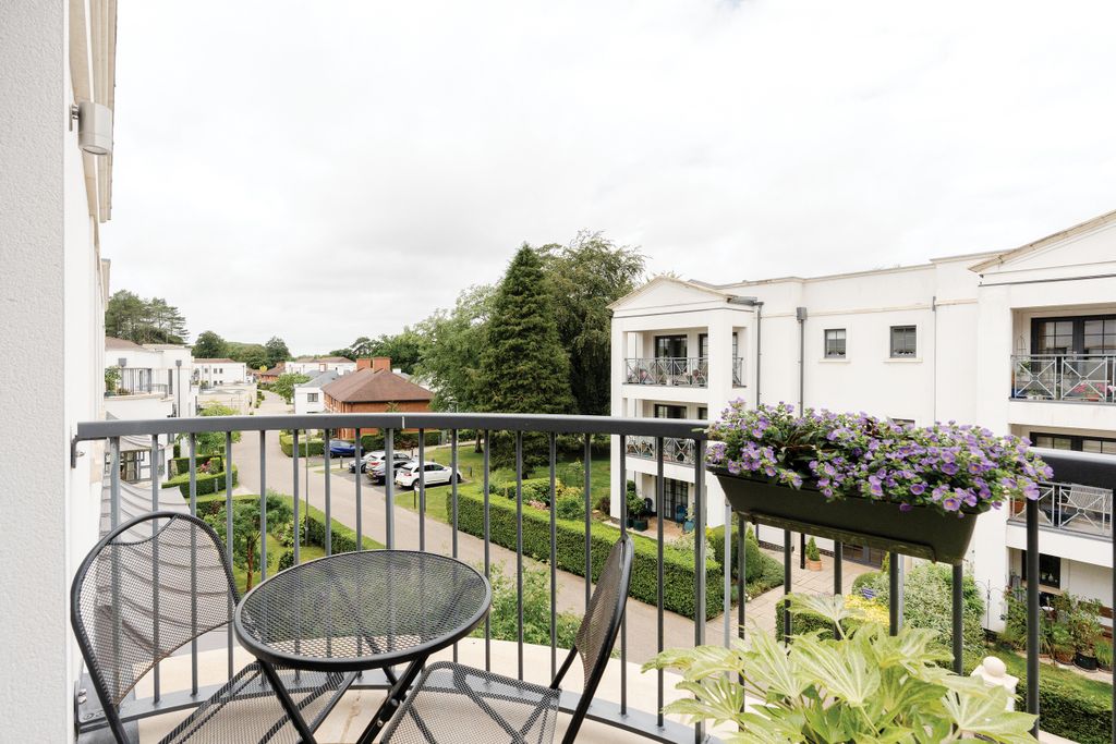 Additional image 6 of 2 bed flat for saleLyons Mews, 22 Redwood Drive, Bristol BS8