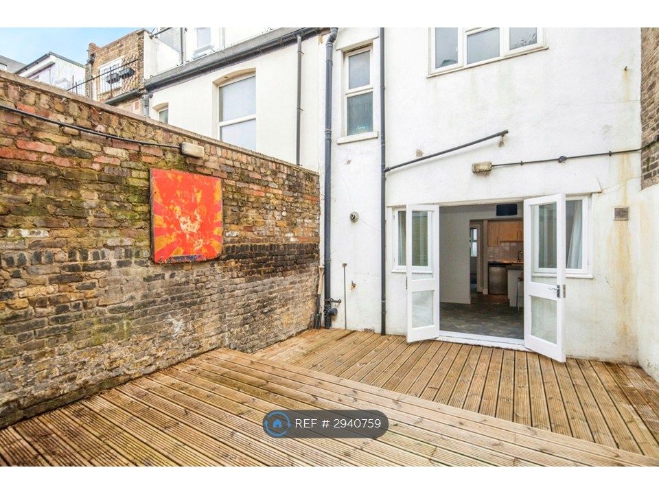 Property photo 3 of 18