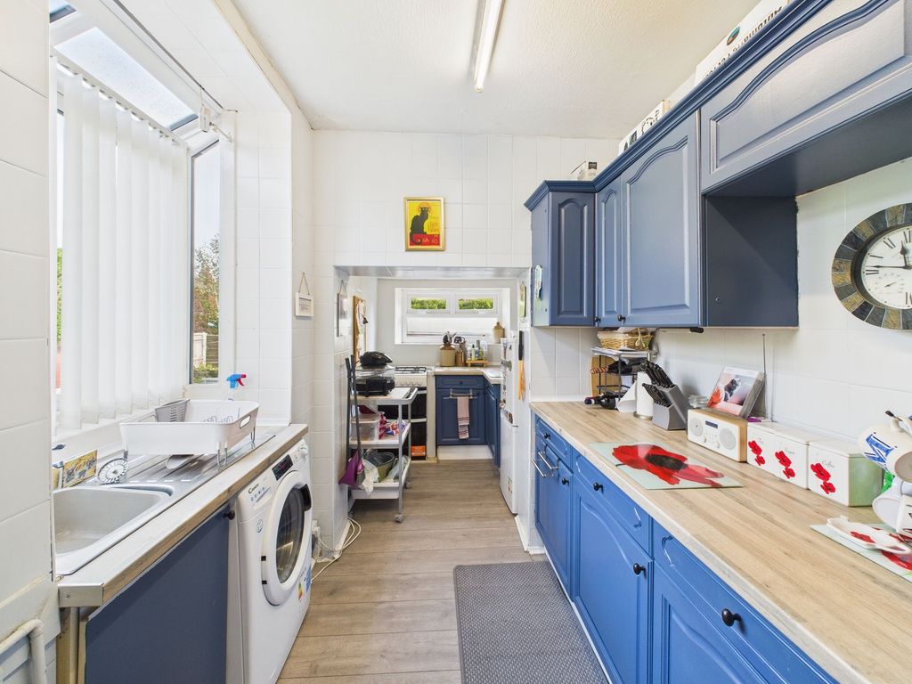 Property photo 3 of 31