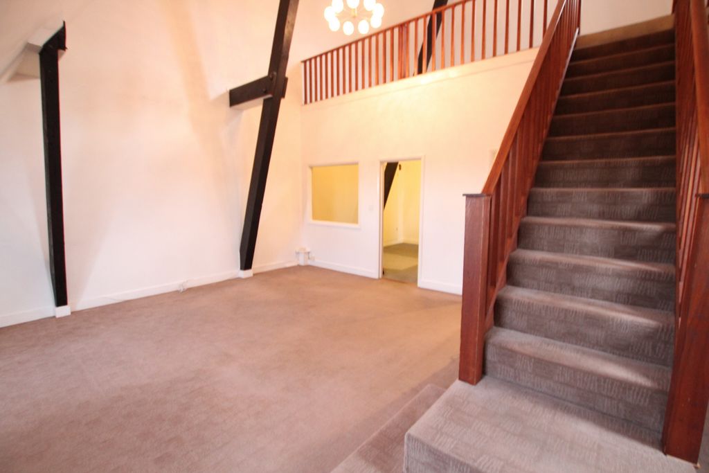 Property photo 3 of 11 Photo 4