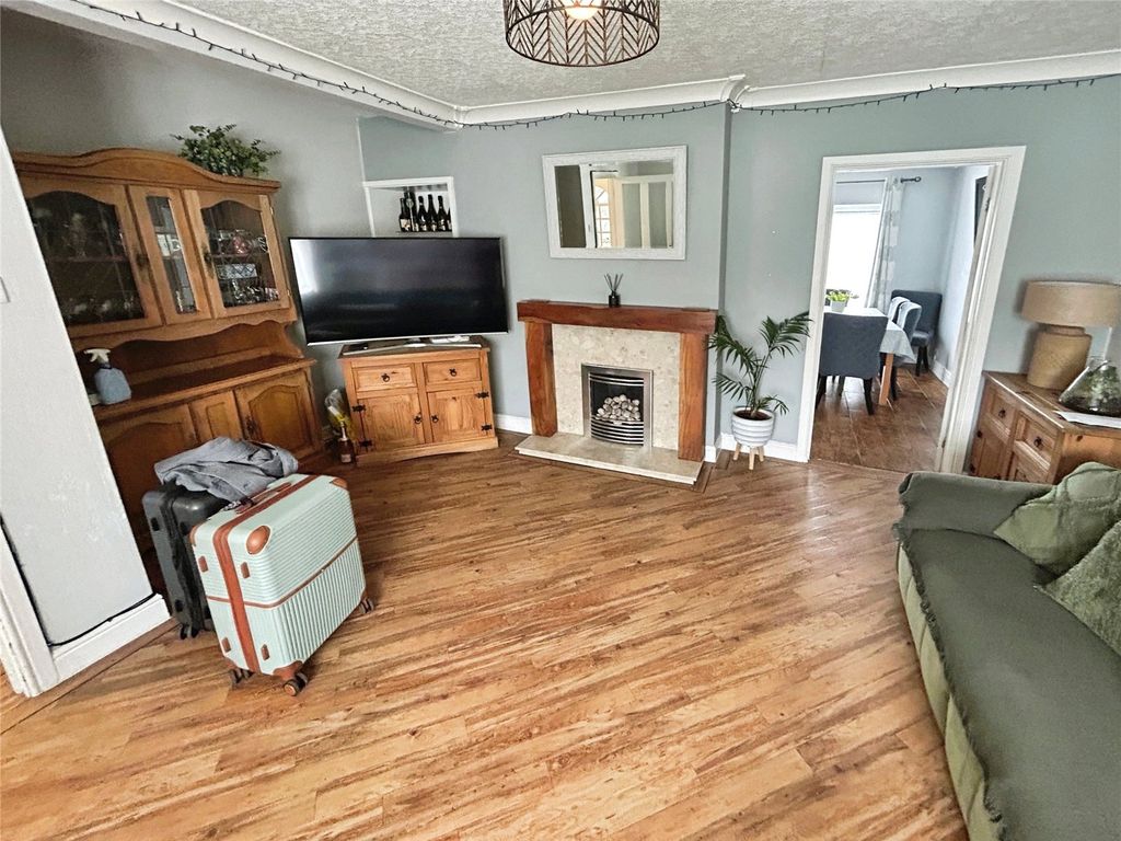Property photo 3 of 16 Picture No. 07
