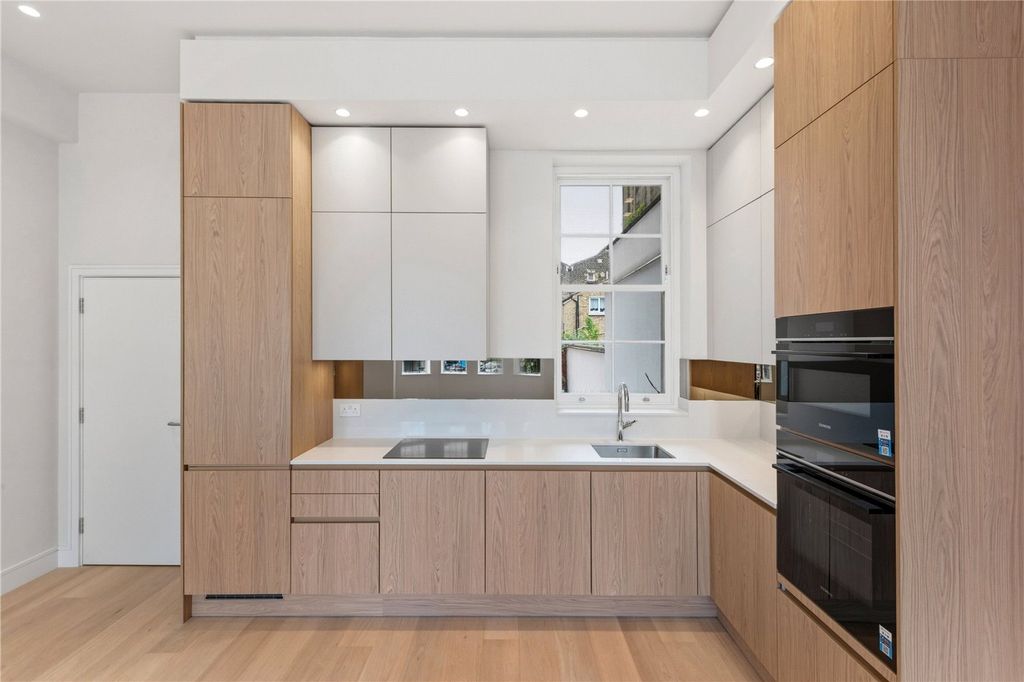 Property photo 3 of 12 Picture No. 06