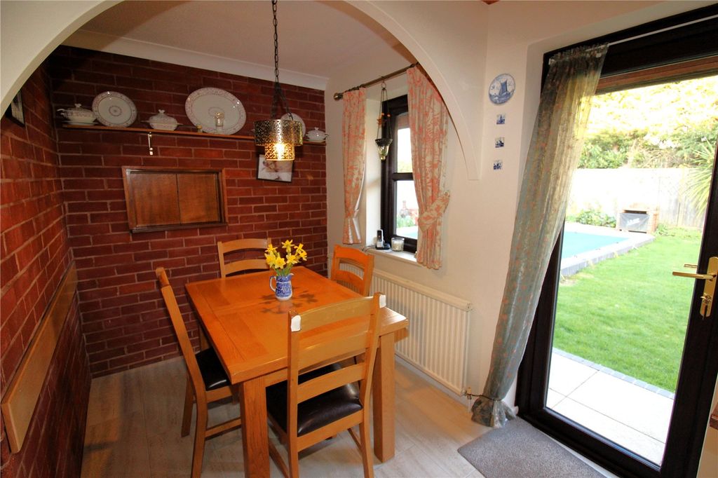 Additional image 24 of 4 bed detached house for saleSandringham Road, Fareham, Hampshire PO14