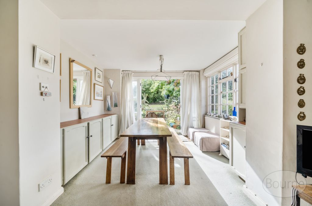 Property photo 3 of 20 E5Bdcb9F-0684-4F1...