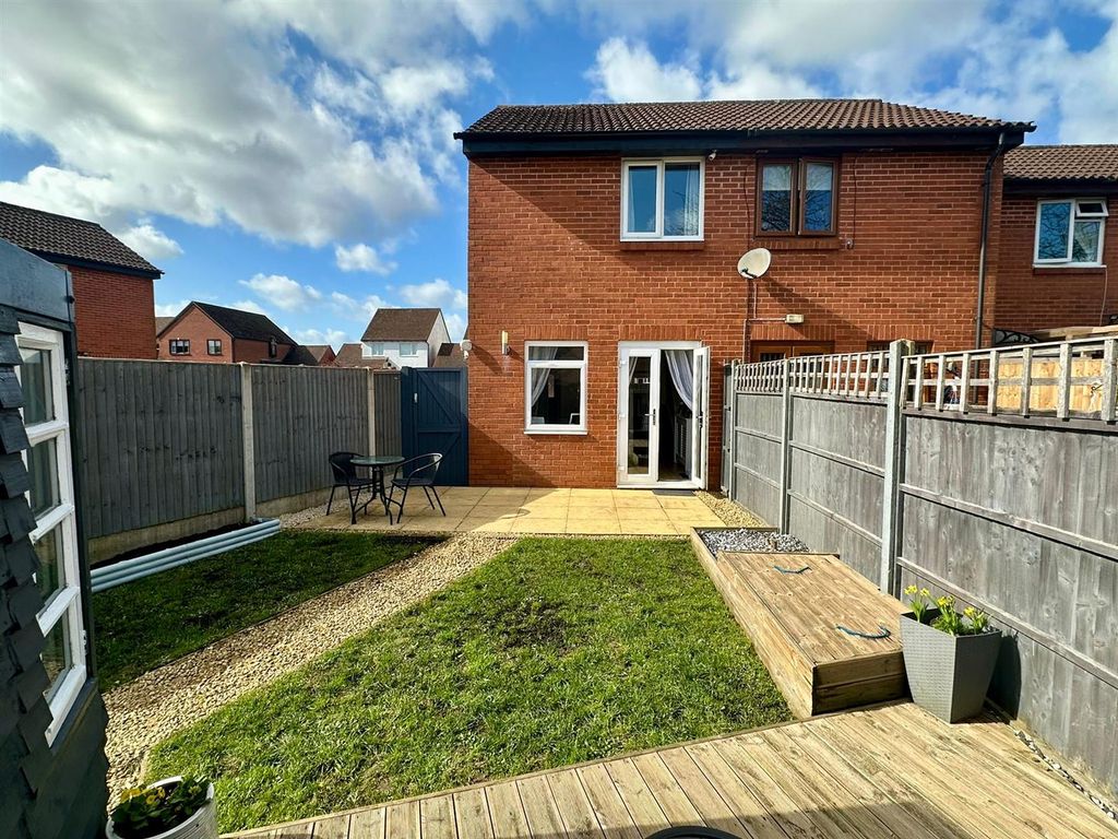 Property photo 2 of 14