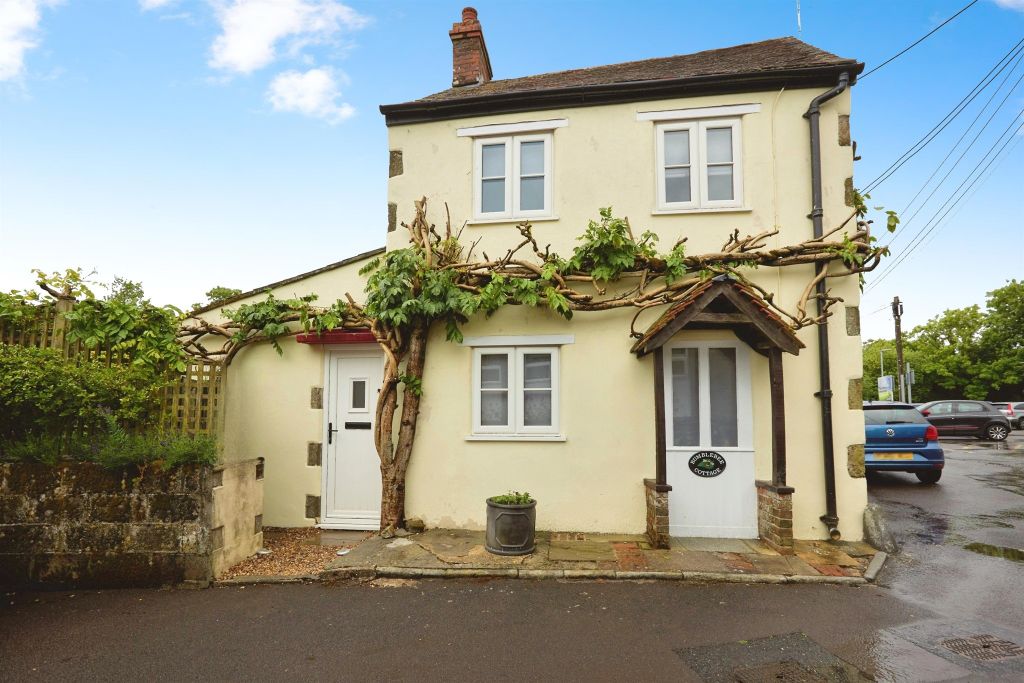 Property photo 1 of 16