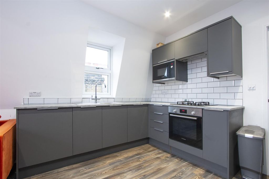 Property photo 3 of 7 9B Loubet Street, London Kitchen.Jpg