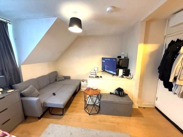 Property photo 2 of 4