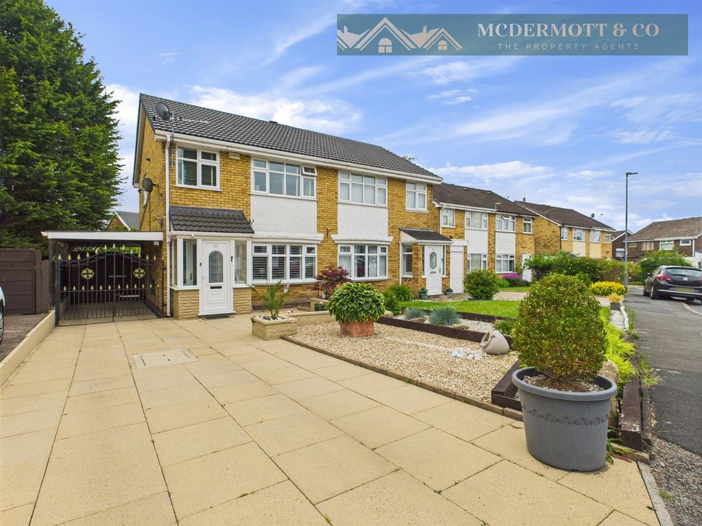 Property photo 1 of 28 Cam03850G0-Pr0147-Still029.Jpg