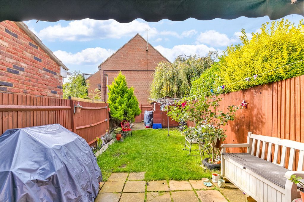 Property photo 2 of 11 Picture No. 15