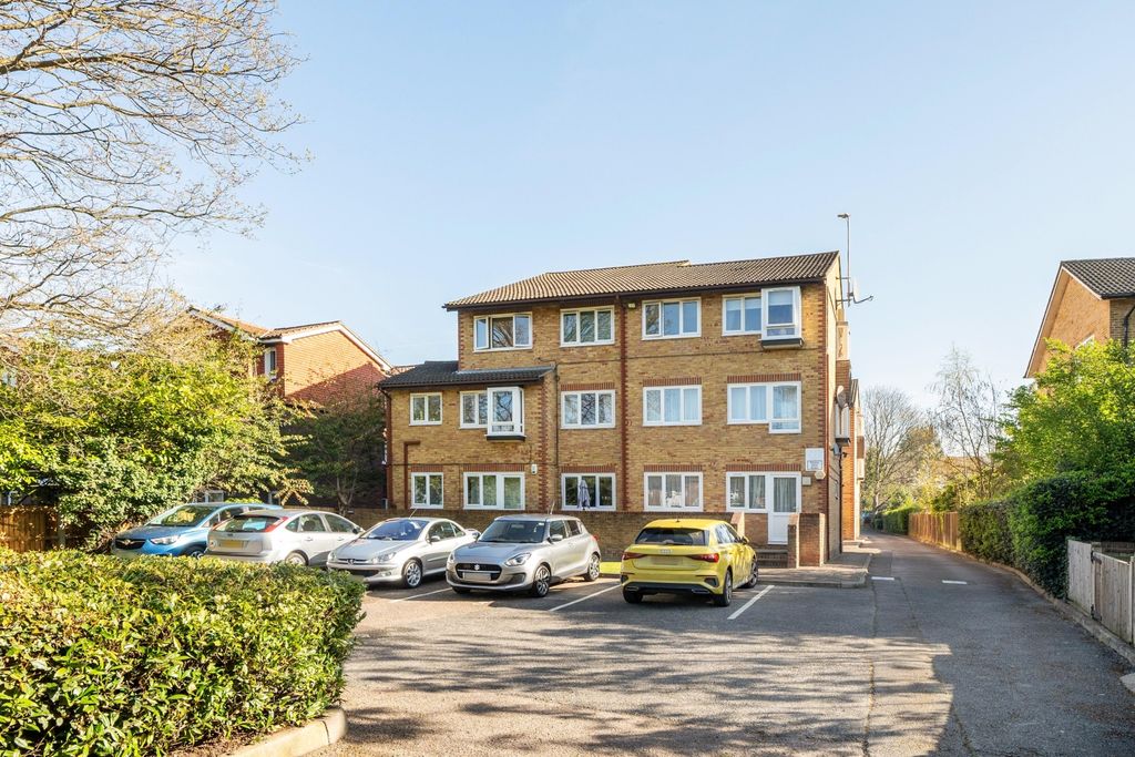 Property photo 1 of 9 1437322-14-69d620Dfbfecb