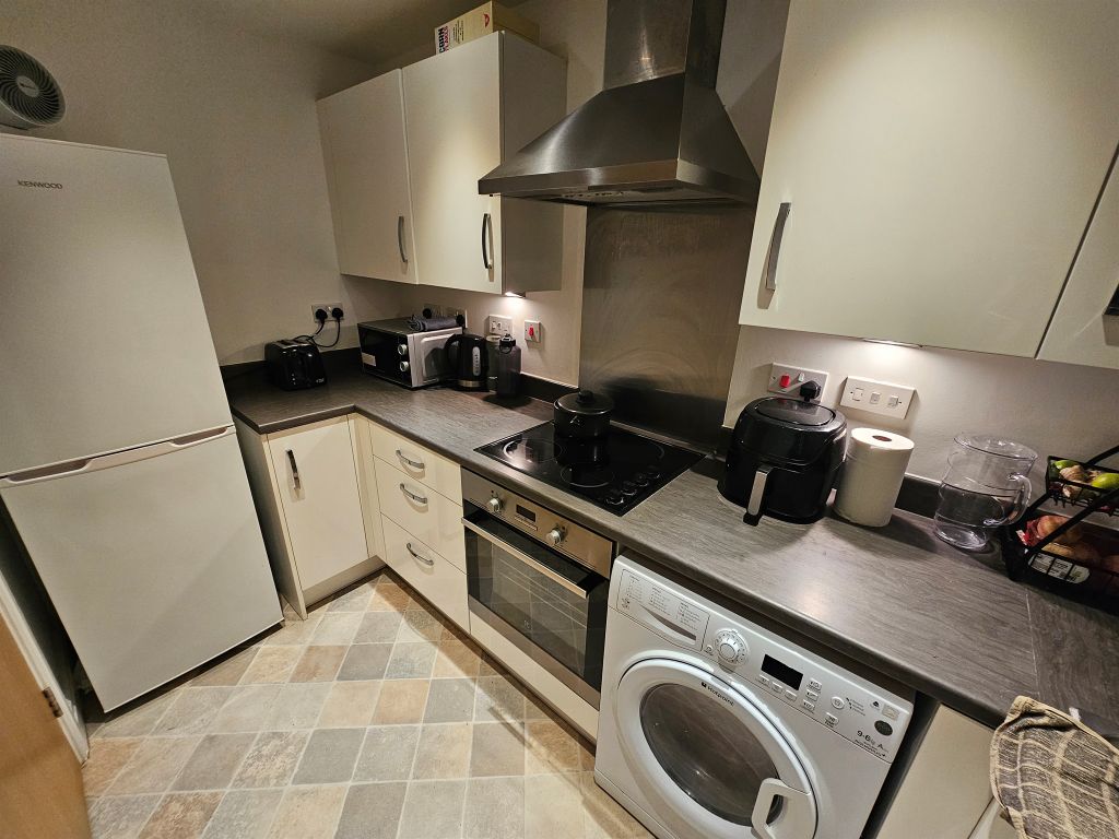 Property photo 3 of 11