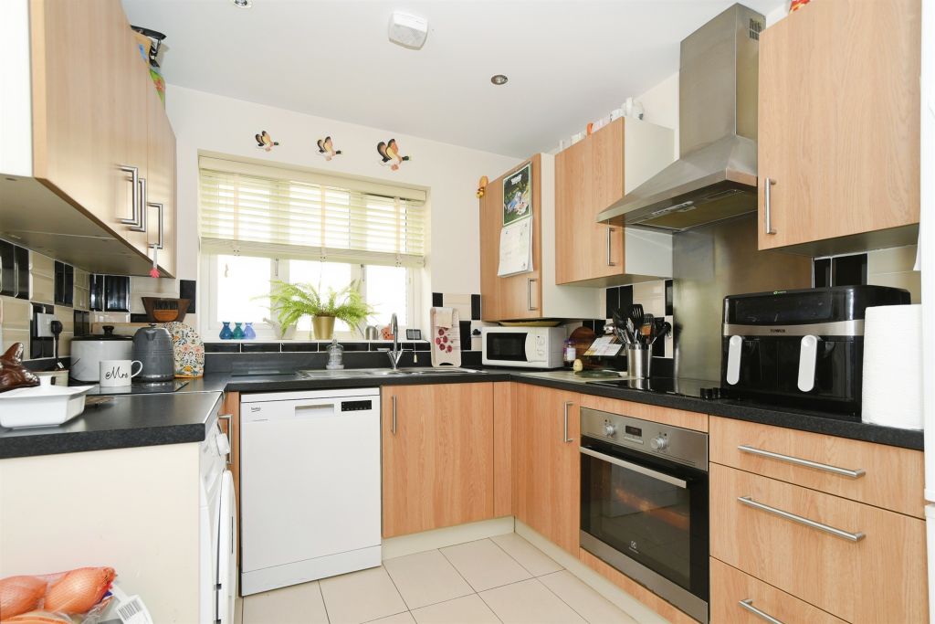 Property photo 3 of 17