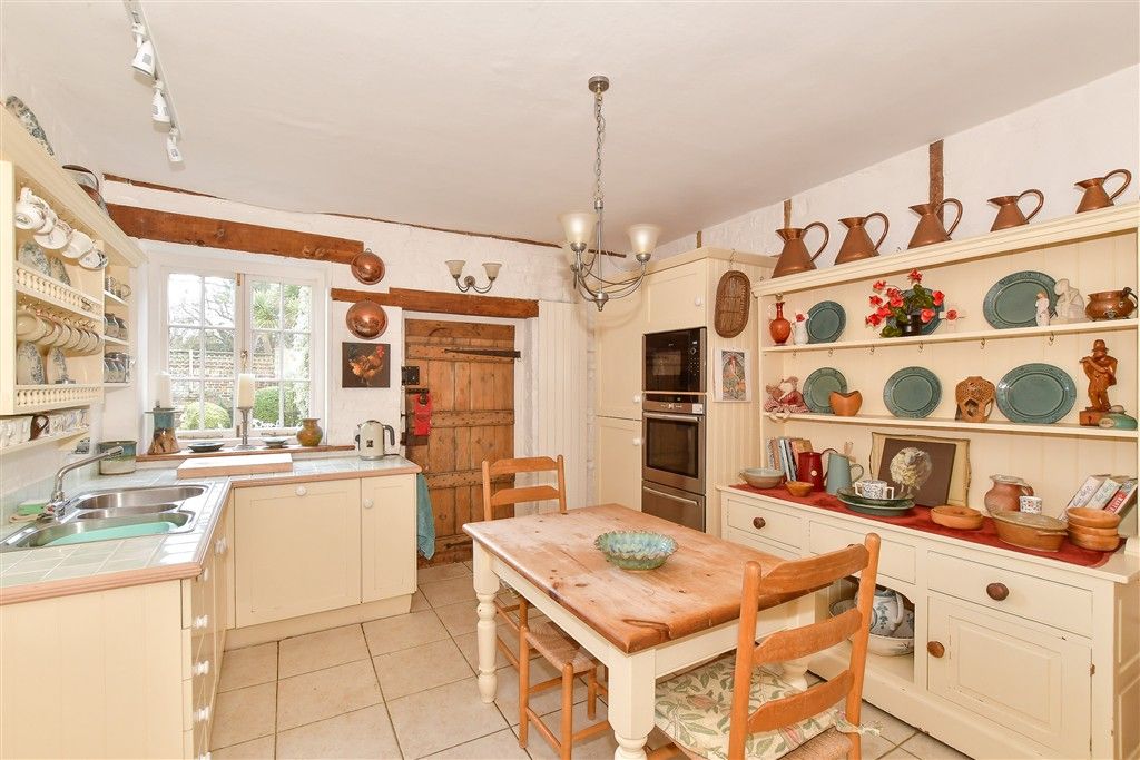 Property photo 3 of 22 Kitchen/Breakfast Room