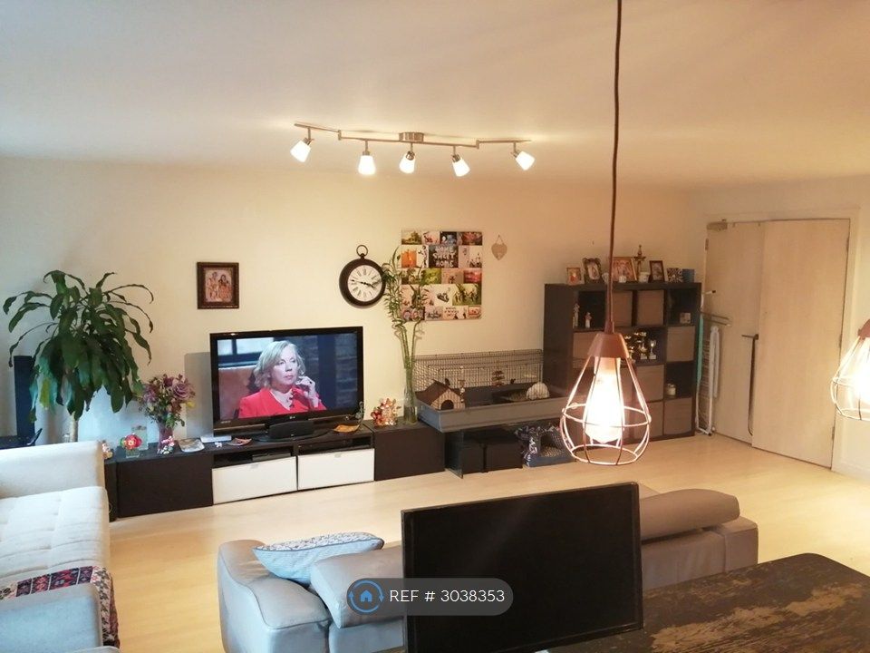 Property photo 3 of 14 Open Plan Living Room Pic 3