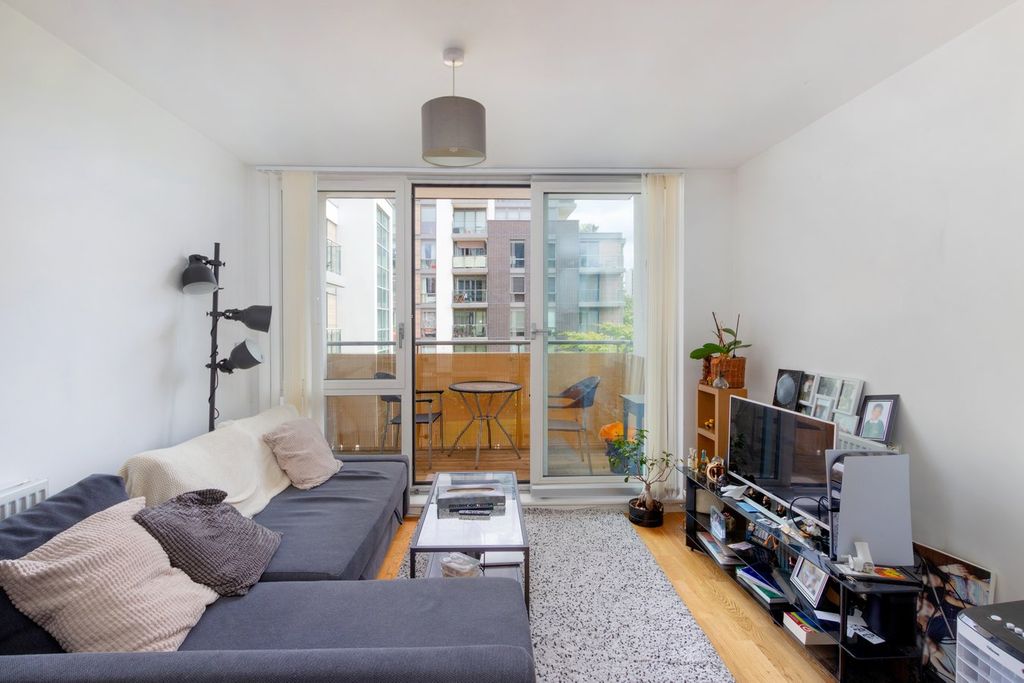 Property photo 2 of 7