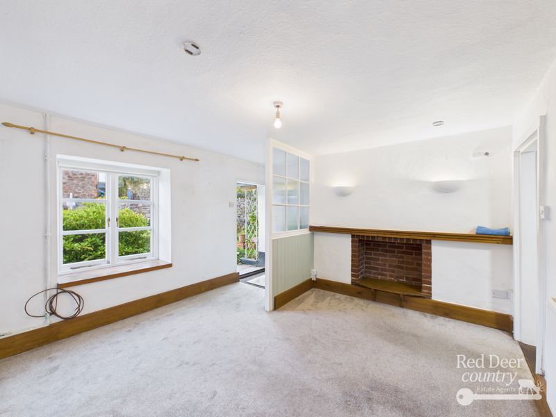 Property photo 2 of 16 Sitting Room