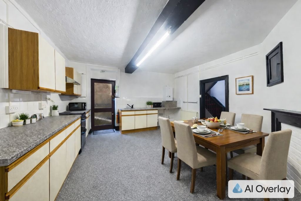 Property photo 2 of 8 Kitchen Inspiration