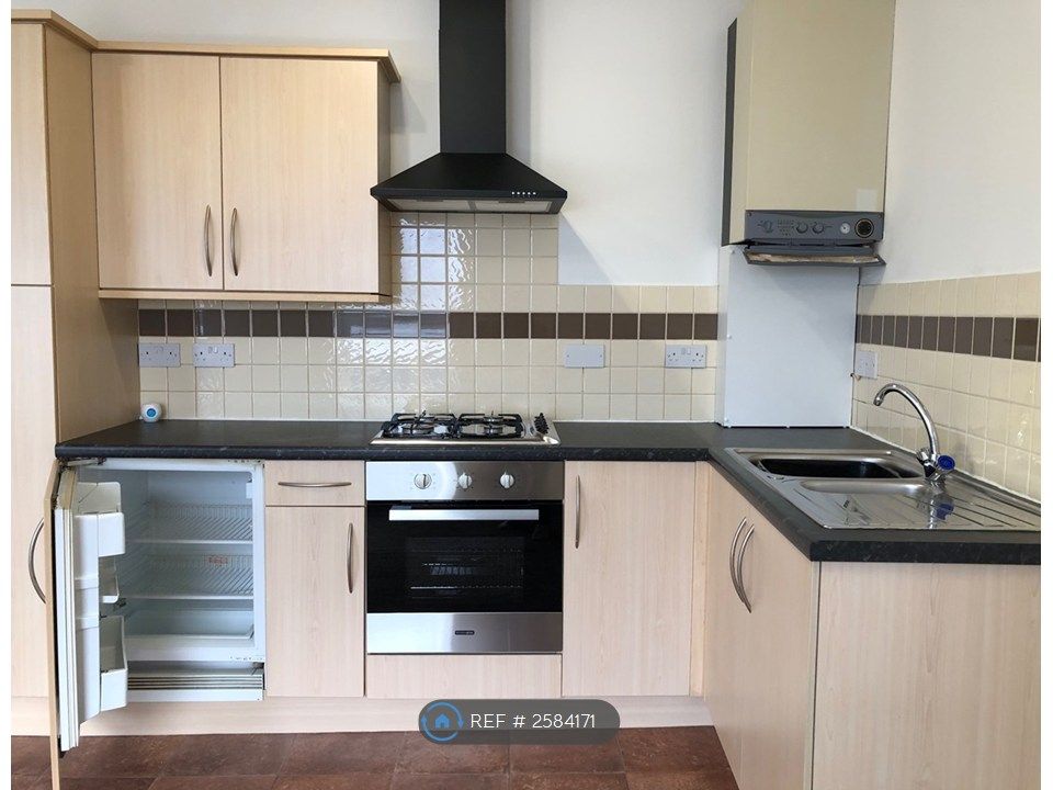 Property photo 1 of 12 Kitchen