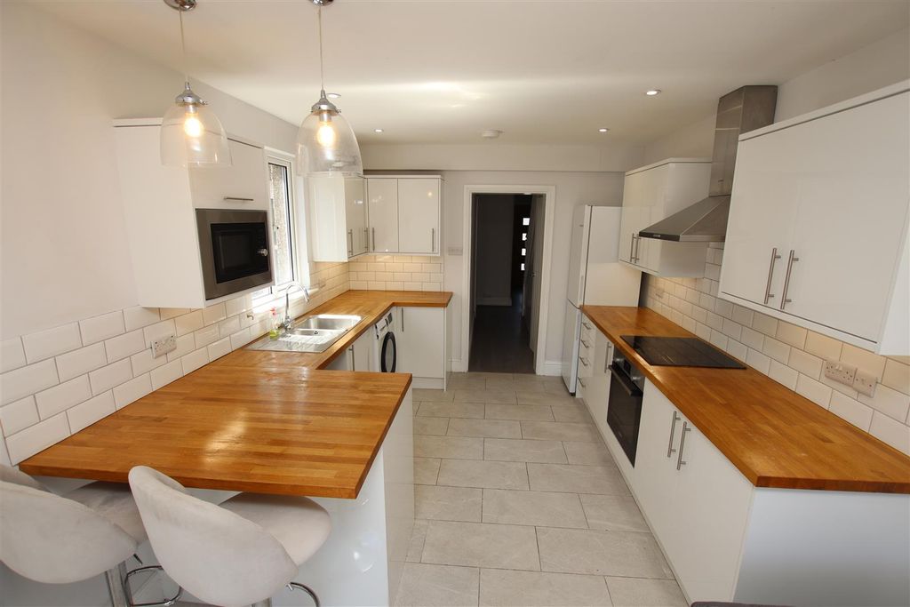 Property photo 3 of 11 Img_5057.Jpg