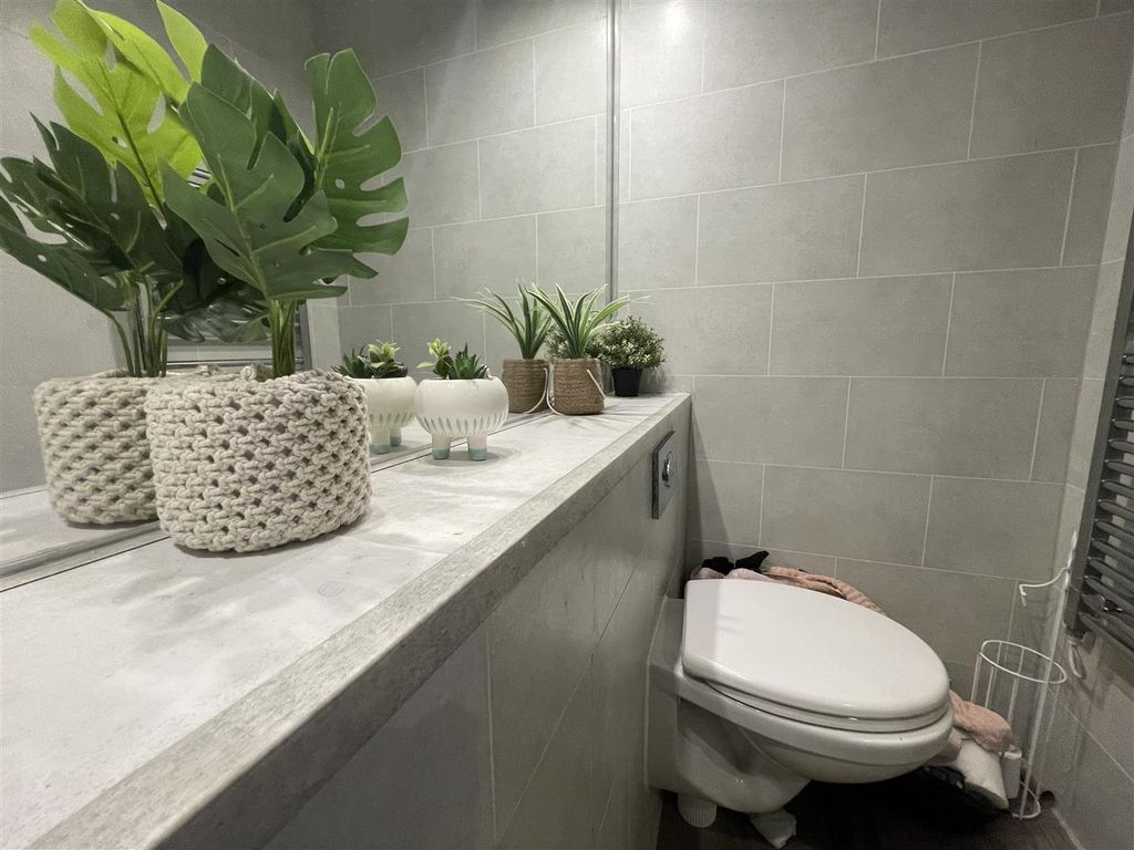 Property photo 2 of 5 Image00027.Jpeg