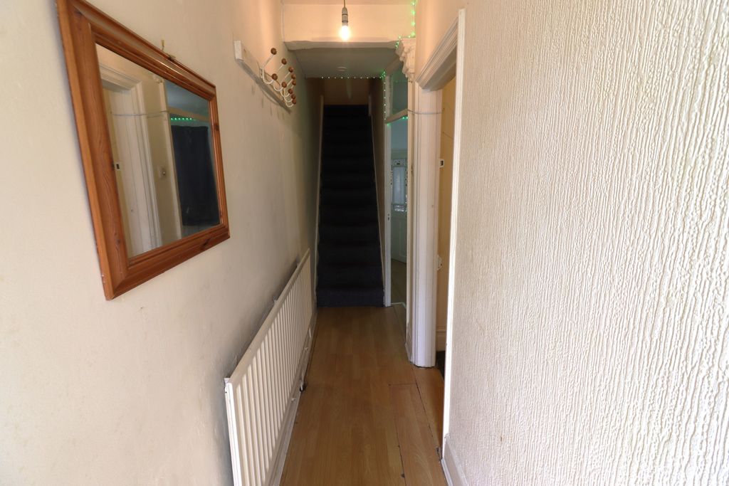 Property photo 2 of 21 Gallery